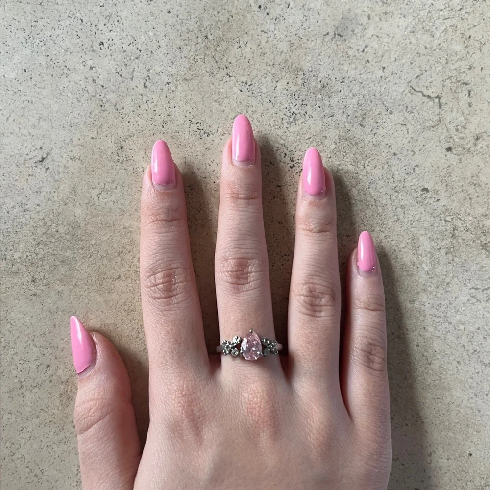 Elegant vintage Silver and Pink CZ Gemstone Ring
